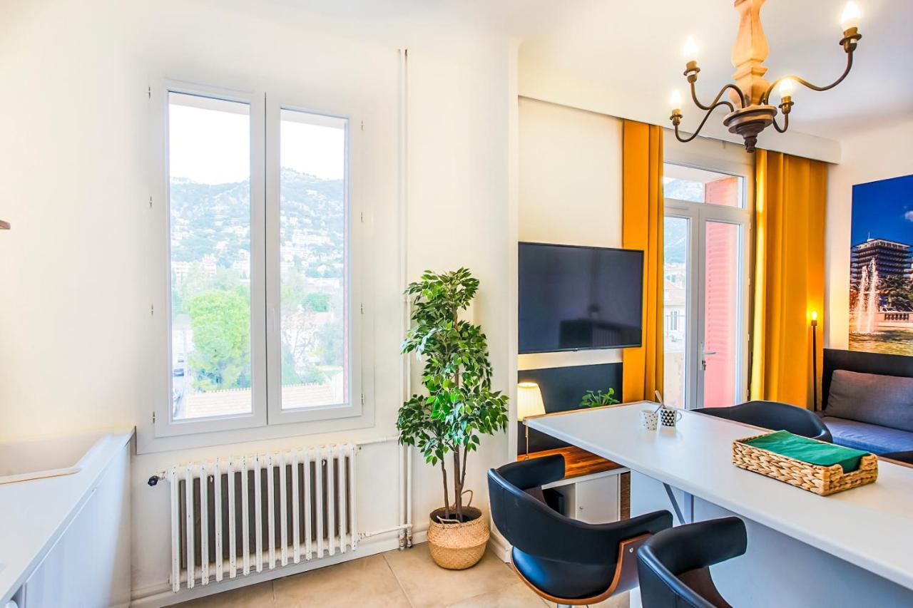 #3 Centre, Balcon, Lumineux, Stationnement Facile, Confort Toulon
